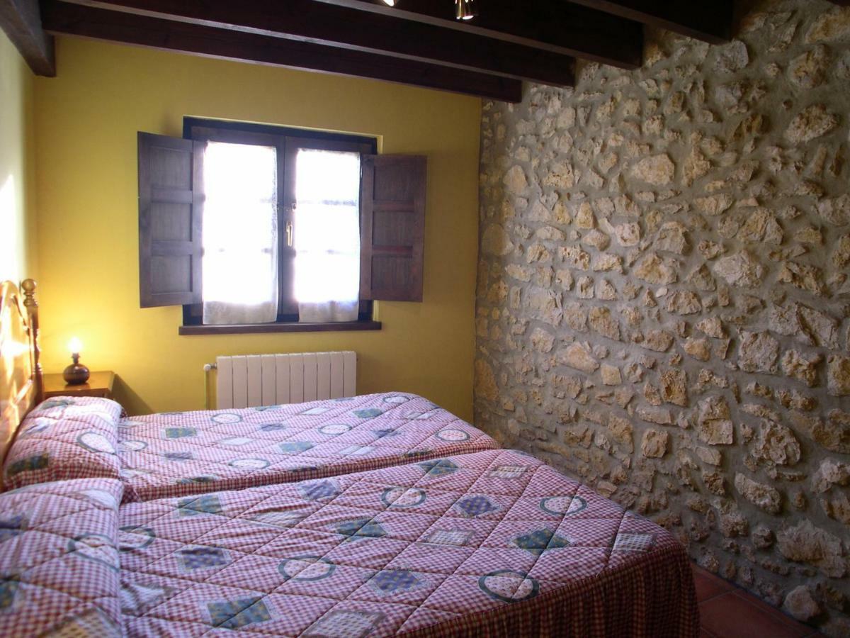 Turismo Rural El Sidron Pensionat Piloña Eksteriør billede