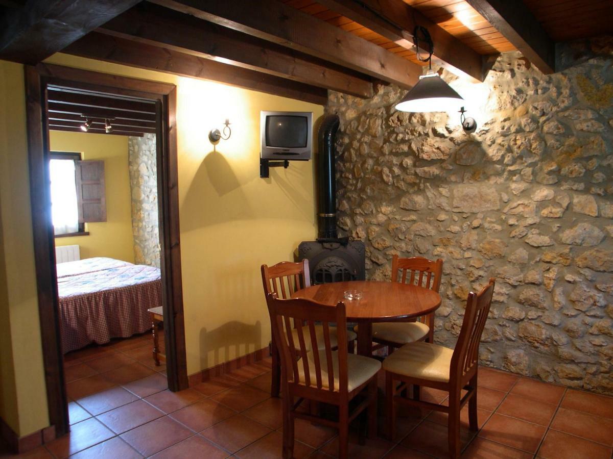 Turismo Rural El Sidron Pensionat Piloña Eksteriør billede